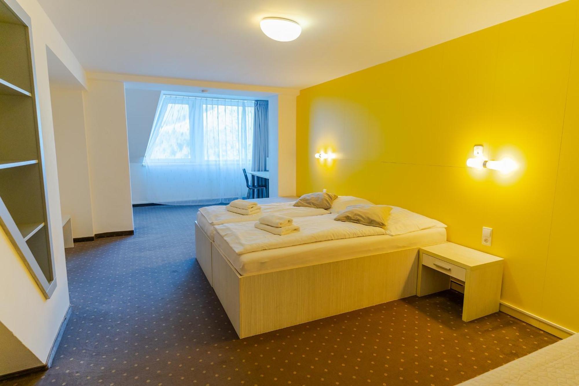 דמנובסקה דולינה Hotel Ostredok מראה חיצוני תמונה